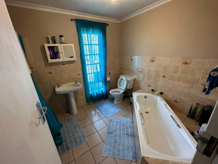 3 Bedroom Property for Sale in Tuscany Glen Western Cape